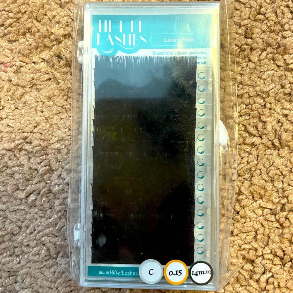 Hi-Def Lashes Luxury Mink C 0.15 14mm Brand New Never Opened Extensions